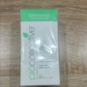 Pevonia  Clear-Control Mask. New in box.